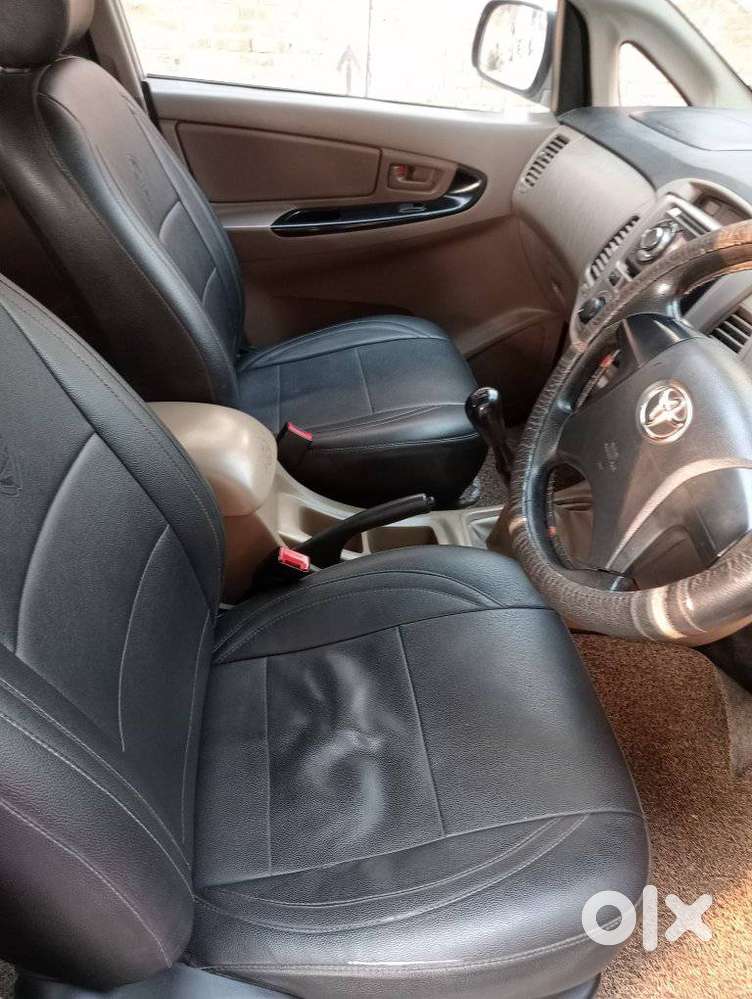 Toyota Innova 2.5 G (diesel) 8 Seater, 2015, Diesel