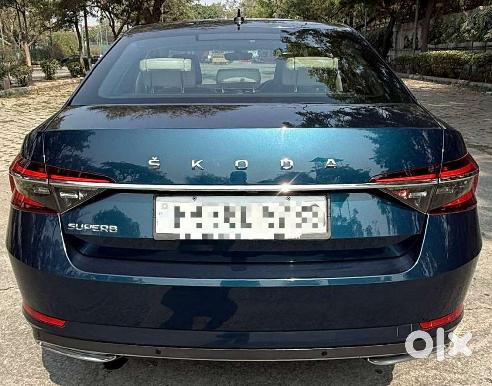 Skoda Superb 2.0 Tsi At L&k, 2022, Petrol