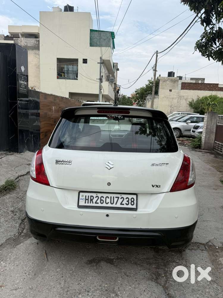 Maruti Suzuki Swift Vxi + Manual, 2016, Petrol