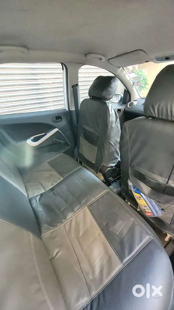 Ford Figo Petrol 2010 Year