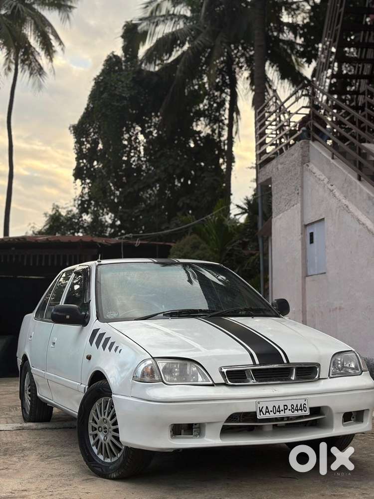 Maruti Suzuki Esteem Lxi 2000