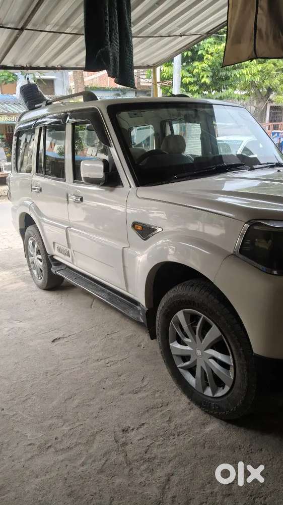 Mahindra Scorpio S6 2014 Diesel Manual