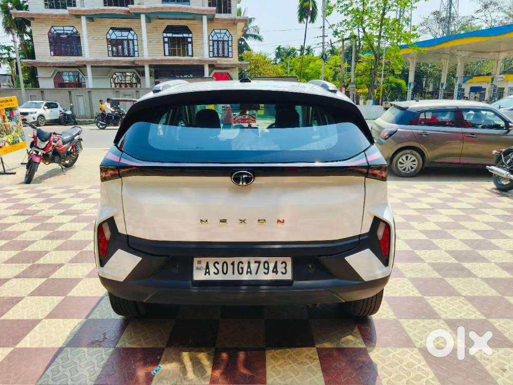 Tata Nexon Smart Plus S 1.2 Revotron Petrol 5 Mt, 2024, Petrol