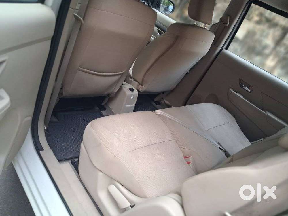 Maruti Suzuki Ertiga 1.5 Vxi Shvs, 2024, Petrol