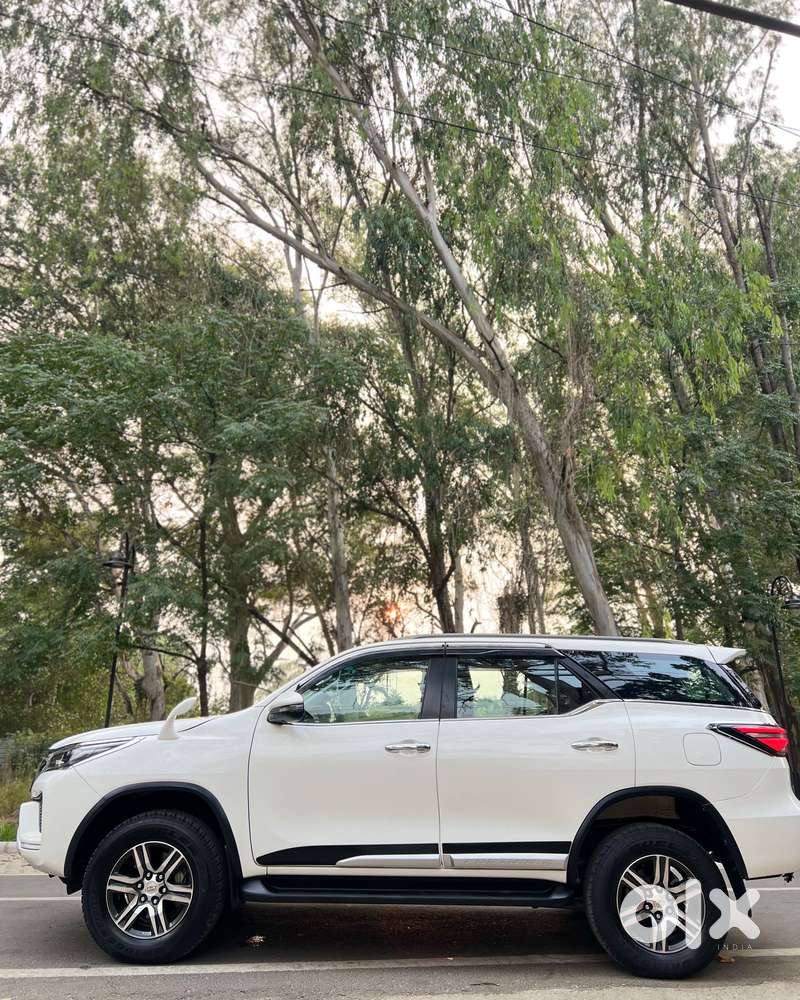 Toyota Fortuner [2021-ongoing] 2.8 2wd Diesel At, 2022, Diesel
