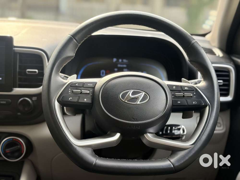Hyundai Venue 1.0 S (o) Turbo Dct, 2023, Petrol