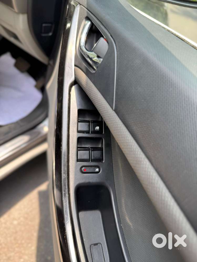 Tata Nexon 1.2 Revotron Xza Plus, 2019, Petrol