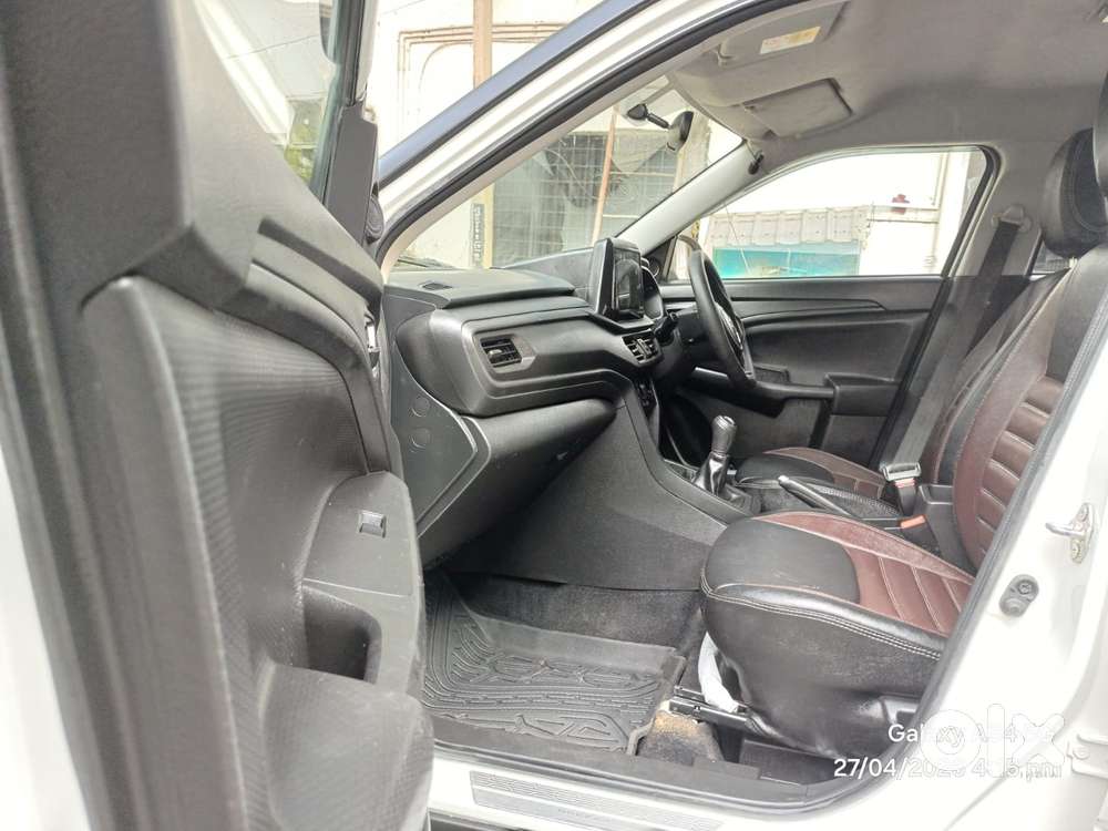 Maruti Suzuki Vitara Brezza 1.5 Lxi, 2023, Petrol