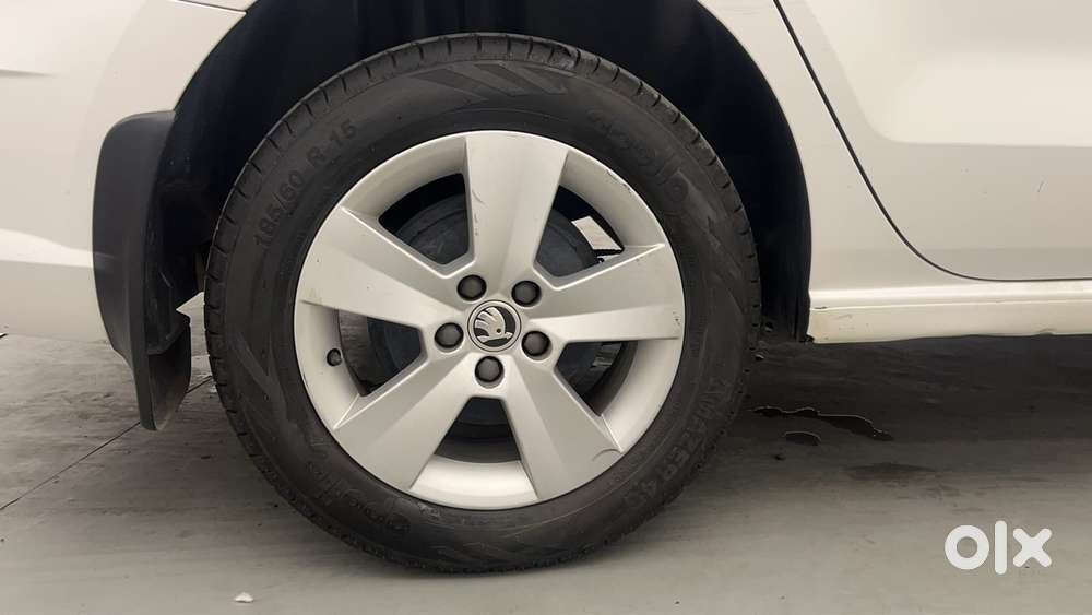 Skoda Rapid 1.0 Ambition Tsi, 2021, Petrol