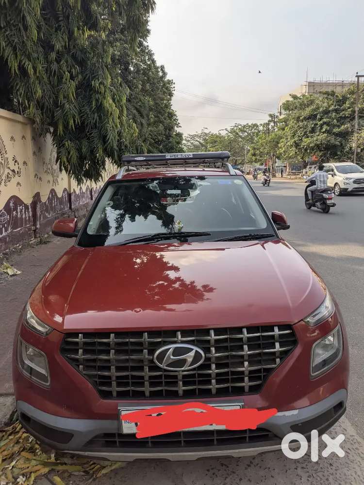 Hyundai Venue Dct At Mint Condition