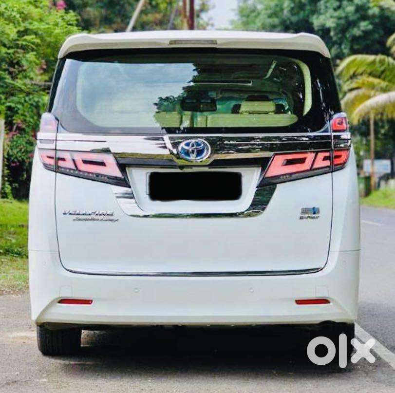 Toyota Vellfire 2.5 Executive Lounge, 2021, Electric