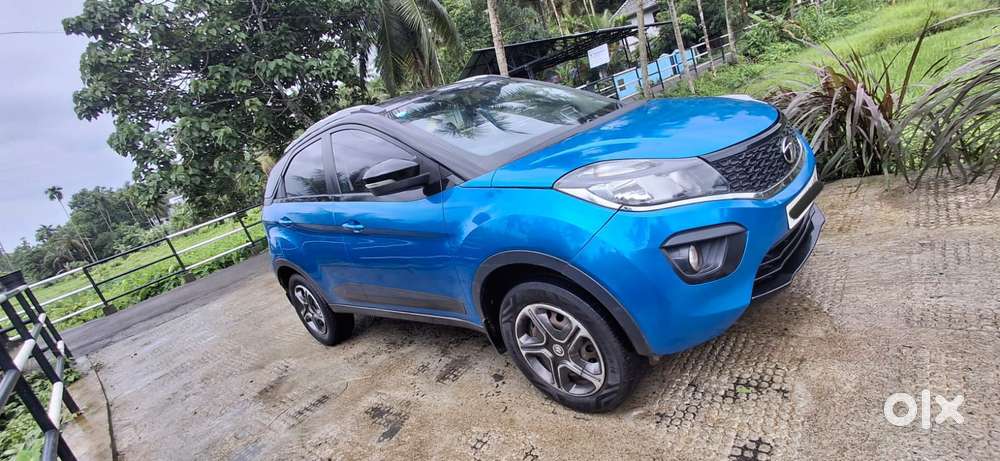 Tata Nexon 1.2 Revotron Xma Amt (s), 2018, Diesel