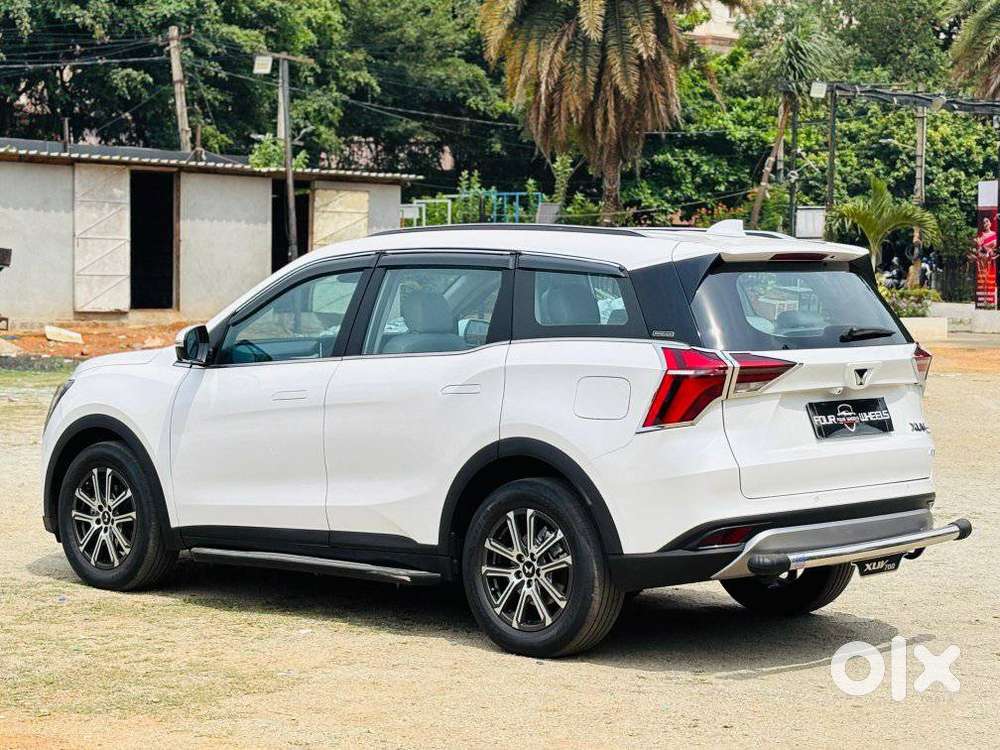 Mahindra Xuv700 2.2 Ax 7 Diesel At Luxury Pack Str Awd, 2025, Diesel