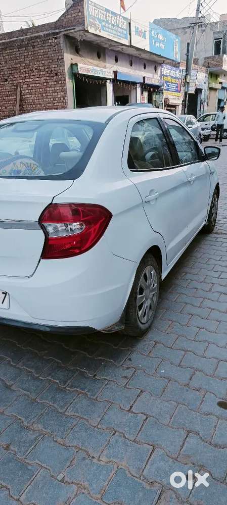 Ford Figo Aspire 2016 Cng & Petrol 84000 Km Driven