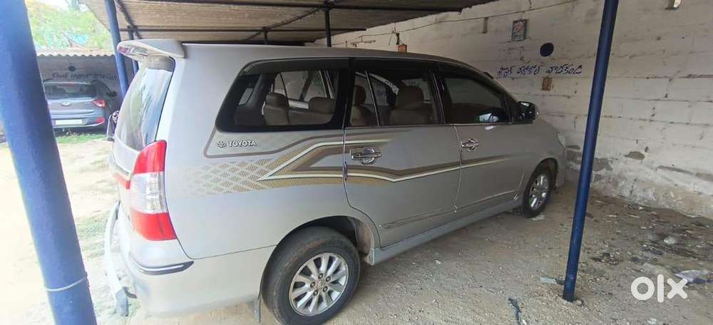 Toyota Innova 2013 Diesel Well Maintained