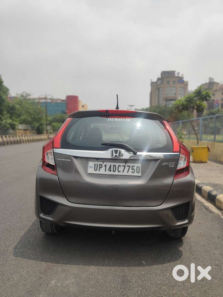 Honda Jazz V Mt Privilege, 2017, Petrol