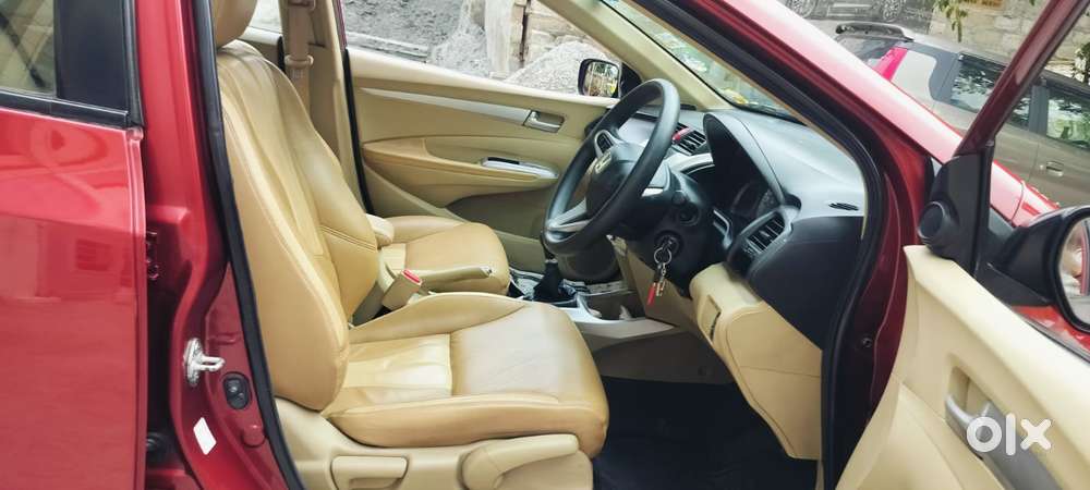 Honda City V Mt, 2011, Petrol