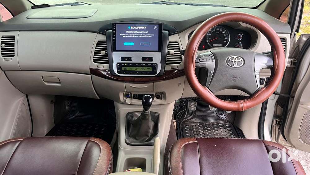 Toyota Innova 2.5 V Diesel 8-seater, 2011, Diesel