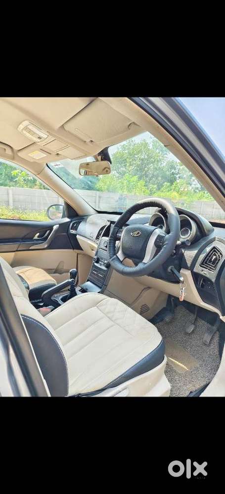 Mahindra Xuv500, 2016