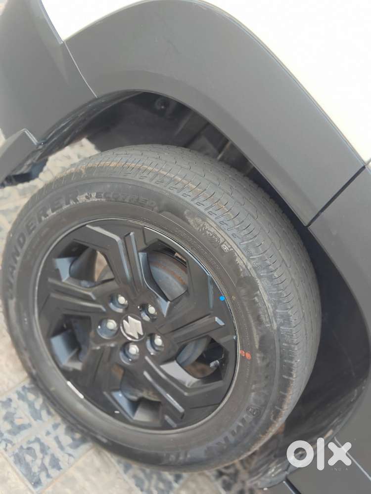 Maruti Suzuki Brezza 1.5 Zxi Plus Smart Hybrid, 2022, Petrol