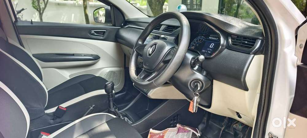 Renault Triber Rxl, 2023, Petrol