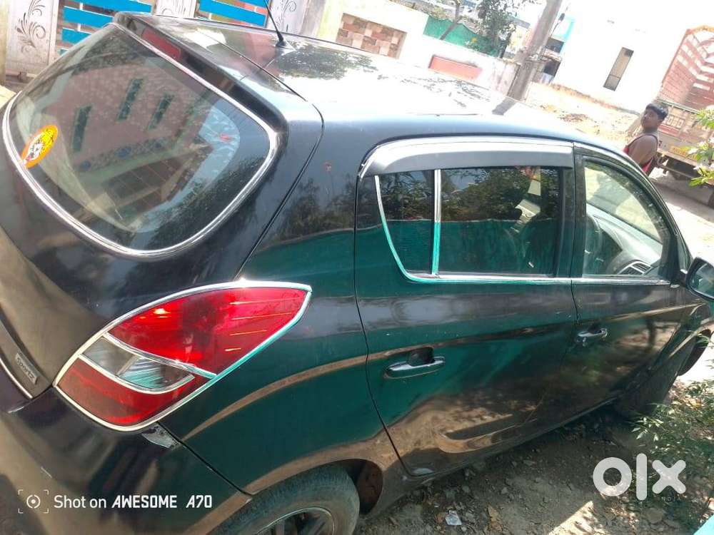 Hyundai I20 Active 2011 Petrol 100000 Km Driven