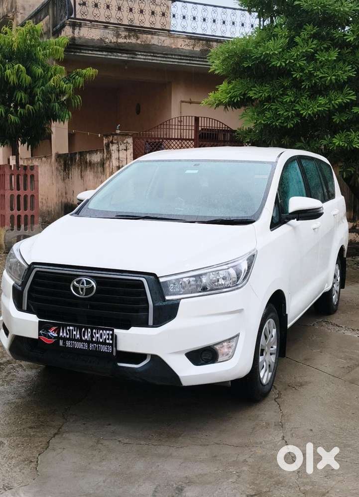 Toyota Innova Crysta 2.4 G Mt, 2022, Diesel