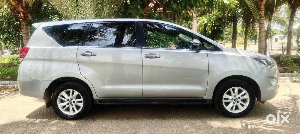 Toyota Innova Crysta 2.4 G Mt, 2017, Diesel