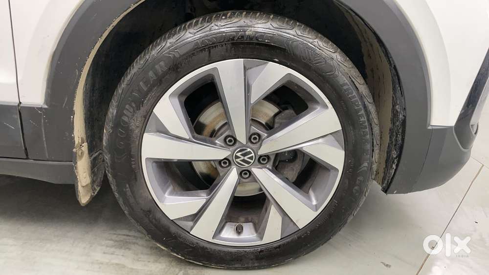 Volkswagen Taigun Topline 1.0 Tsi Mt (electric Seats), 2021, Petrol