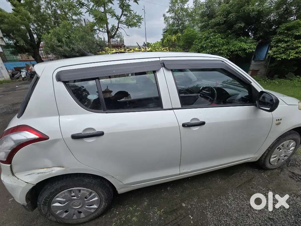 Maruti Suzuki Swift 2015 Lxi Petrol 85000 Km Driven