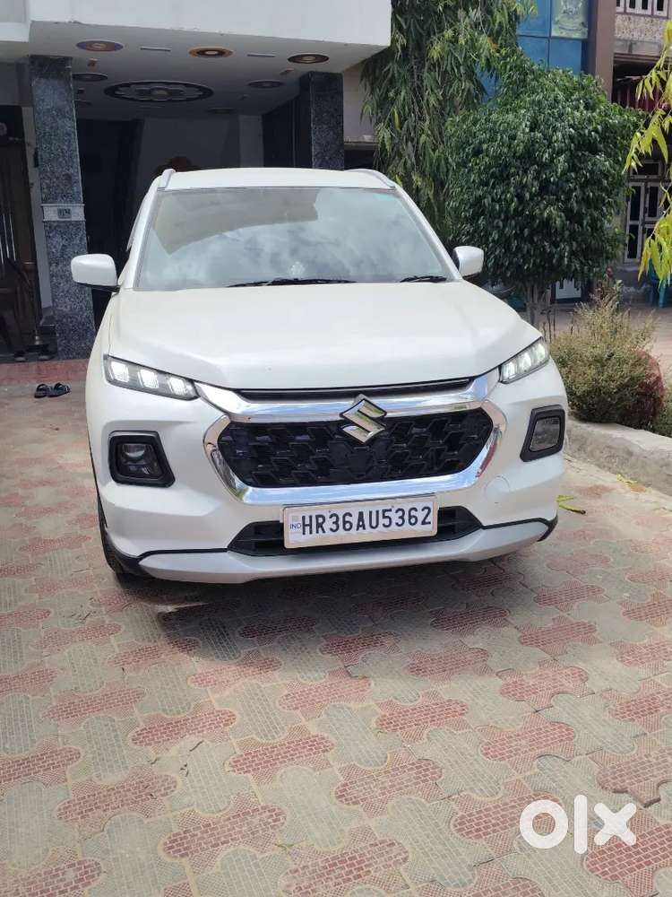 Maruti Suzuki Grand Vitara 2025 Petrol 5700 Km Driven