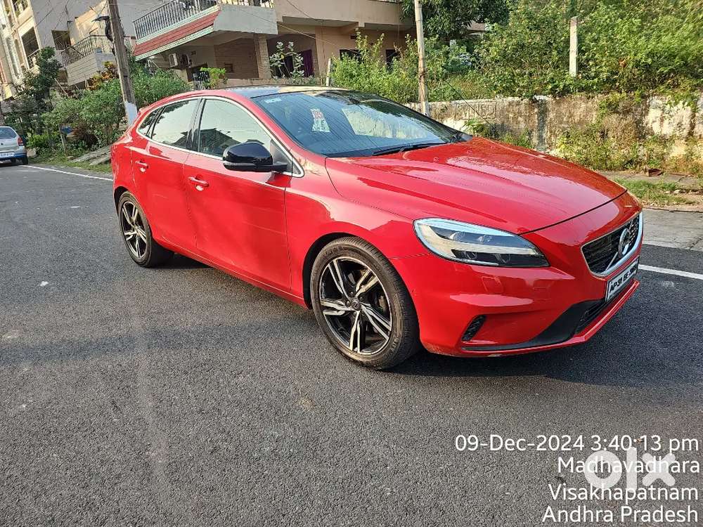 Volvo V40 Diesel 2017 Year