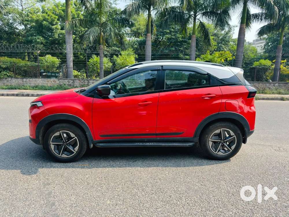 Tata Nexon, 2023, Petrol