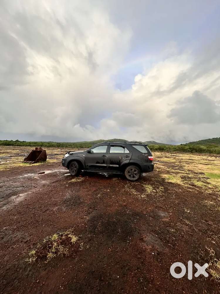 Toyota Fortuner Diesel 2011