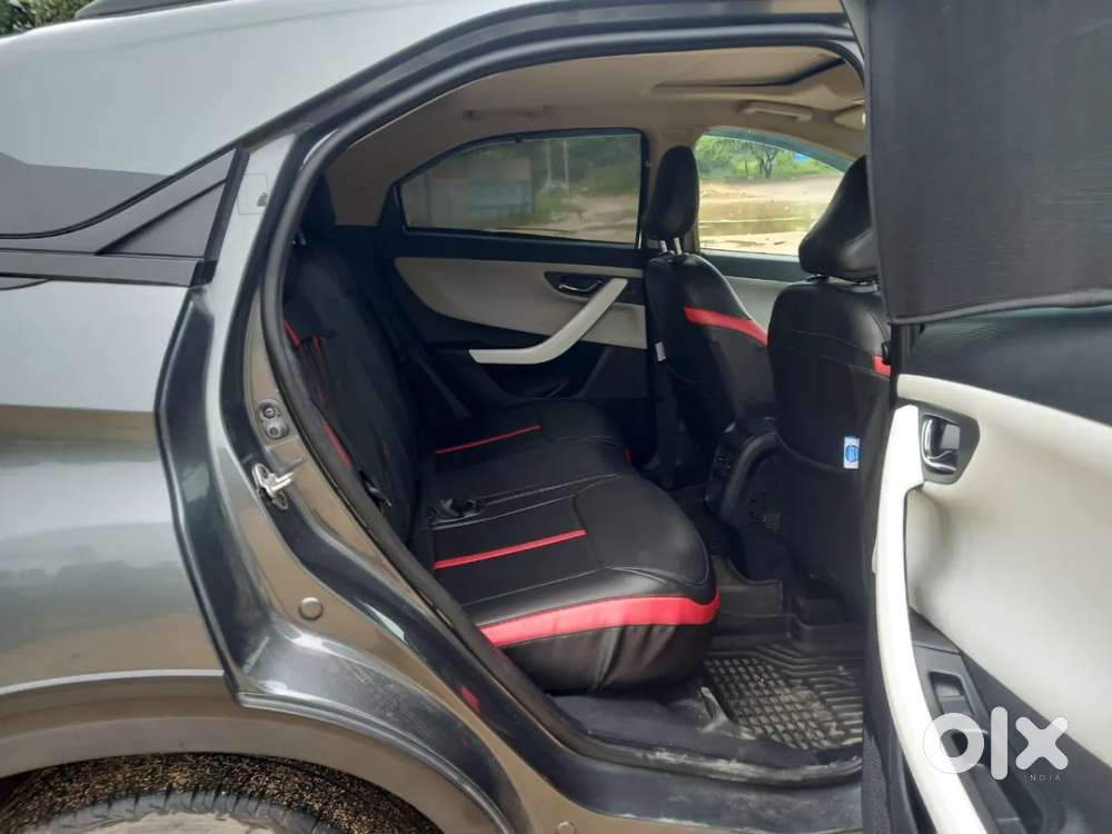Tata Nexon Creative Plus 1.2 Revotron Petrol 7dca, 2023, Petrol
