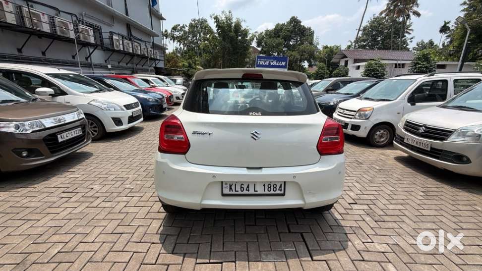 Maruti Suzuki Swift Amt Vxi, 2022, Petrol