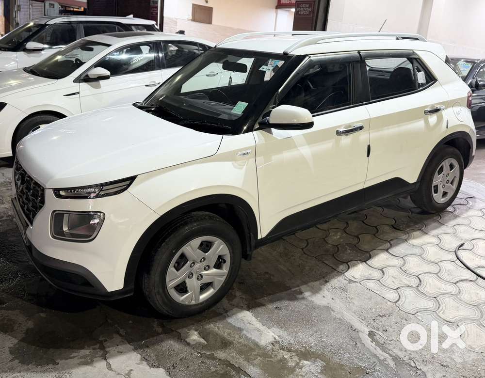 Hyundai Venue S 1.2 Petrol, 2021, Petrol