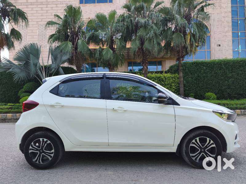 Tata Tiago 1.2 Revotron Xt Cng, 2024, Petrol