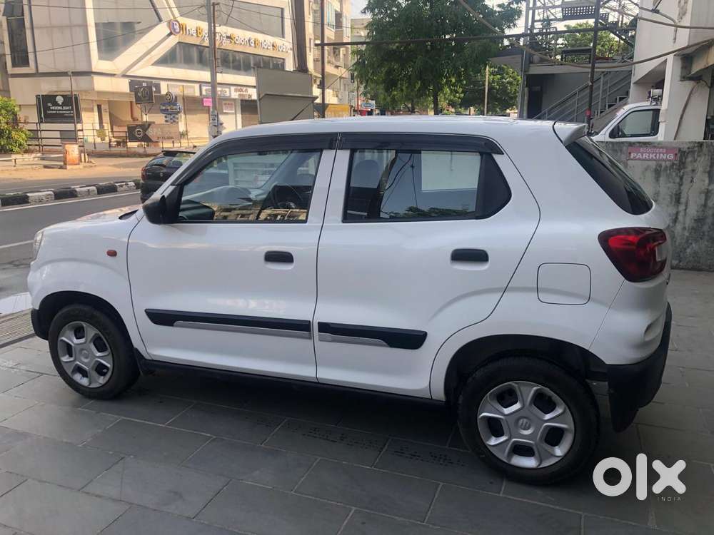 Maruti Suzuki S-presso Vxi At, 2023