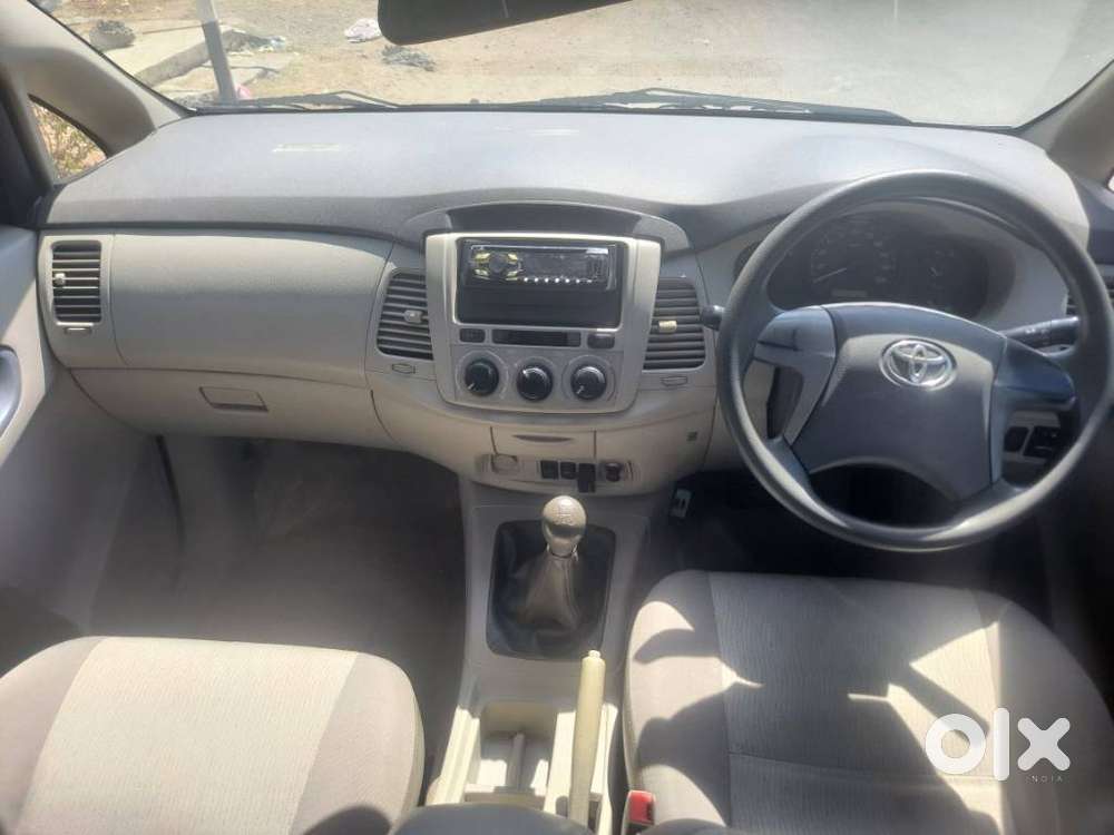 Toyota Innova 2.5 G (diesel) 8 Seater, 2012, Diesel