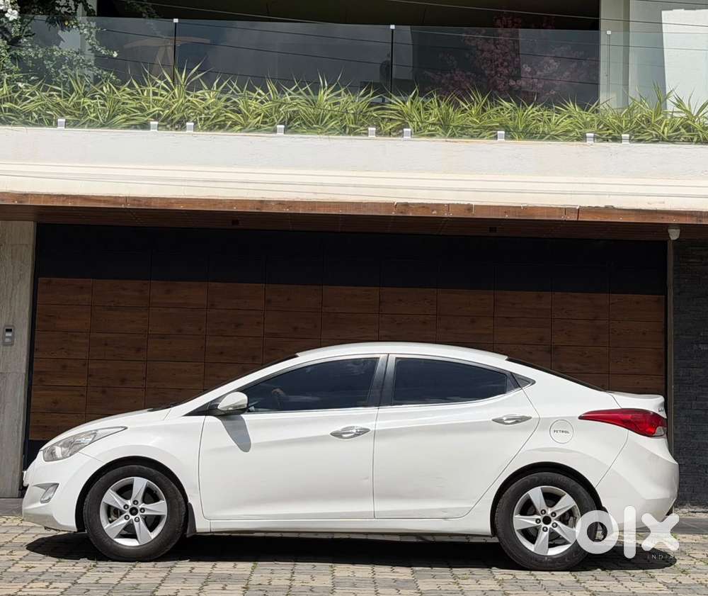 Hyundai New Elantra 2014