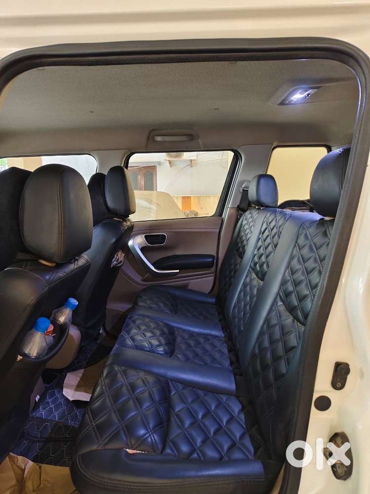 Mahindra Tuv 300 2016 Diesel Well Maintained