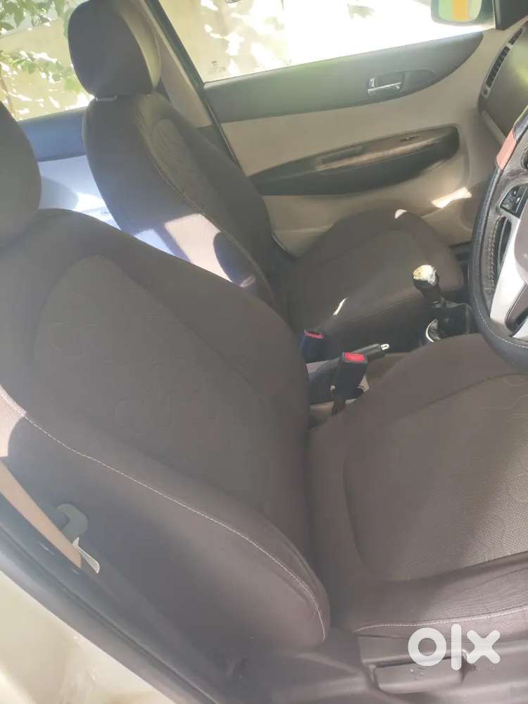 Low Kilometers, Alloy Wheels, Full Option, 5 Year Fc, 1 Year Insurance