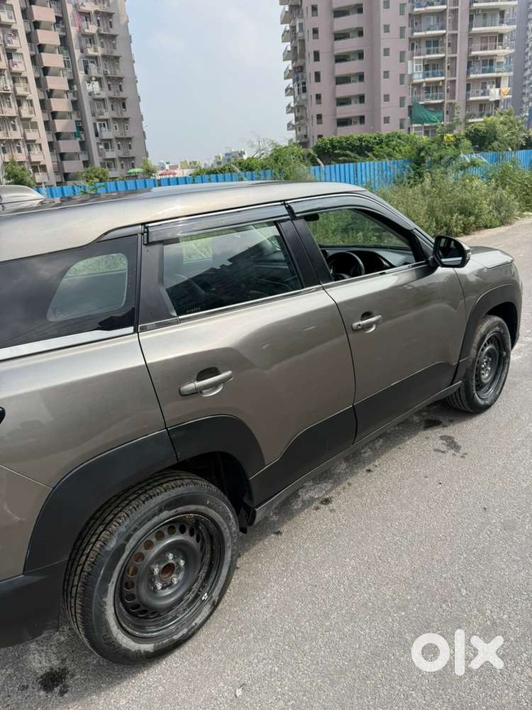 2023 Maruti Brezza Petrol Manual
