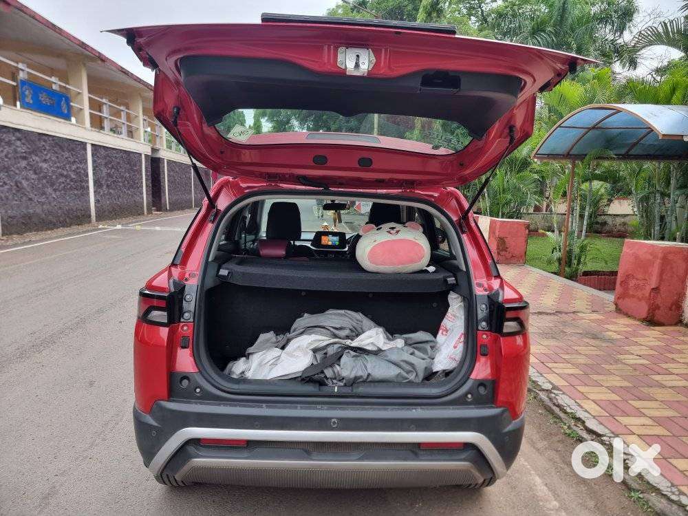 Maruti Suzuki Brezza 1.5 Vxi Cng, 2024, Cng & Hybrids