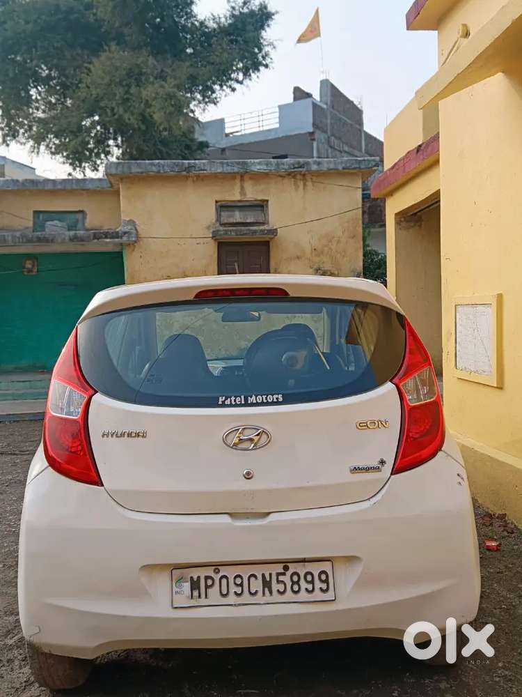 Hyundai Eon 2013 Petrol Well Maintained