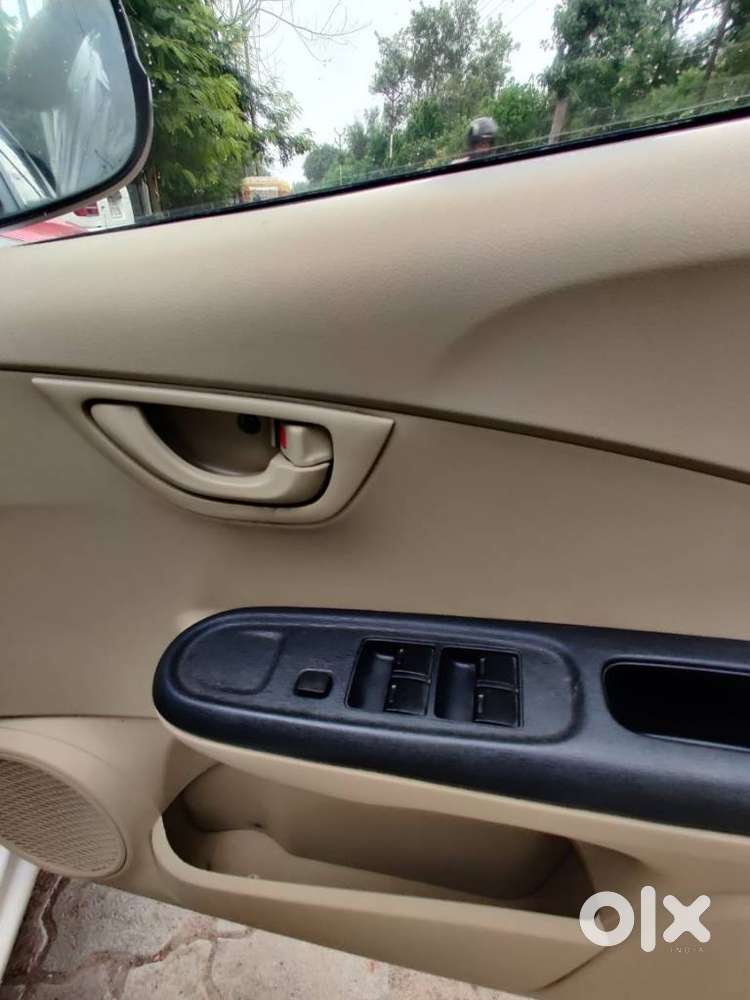 Honda Amaze, 2015, Diesel