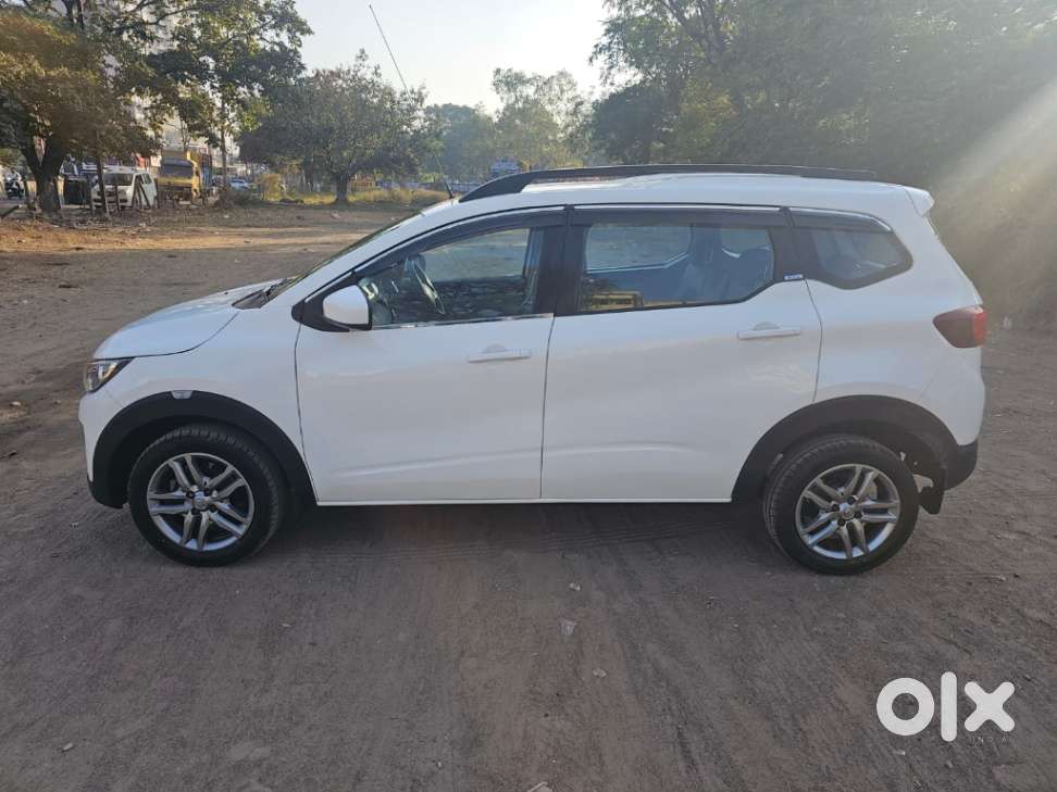 Renault Triber Rxz, 2020, Petrol