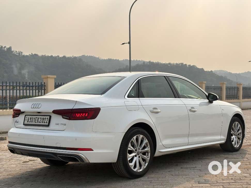 Audi A4, 2019, Petrol