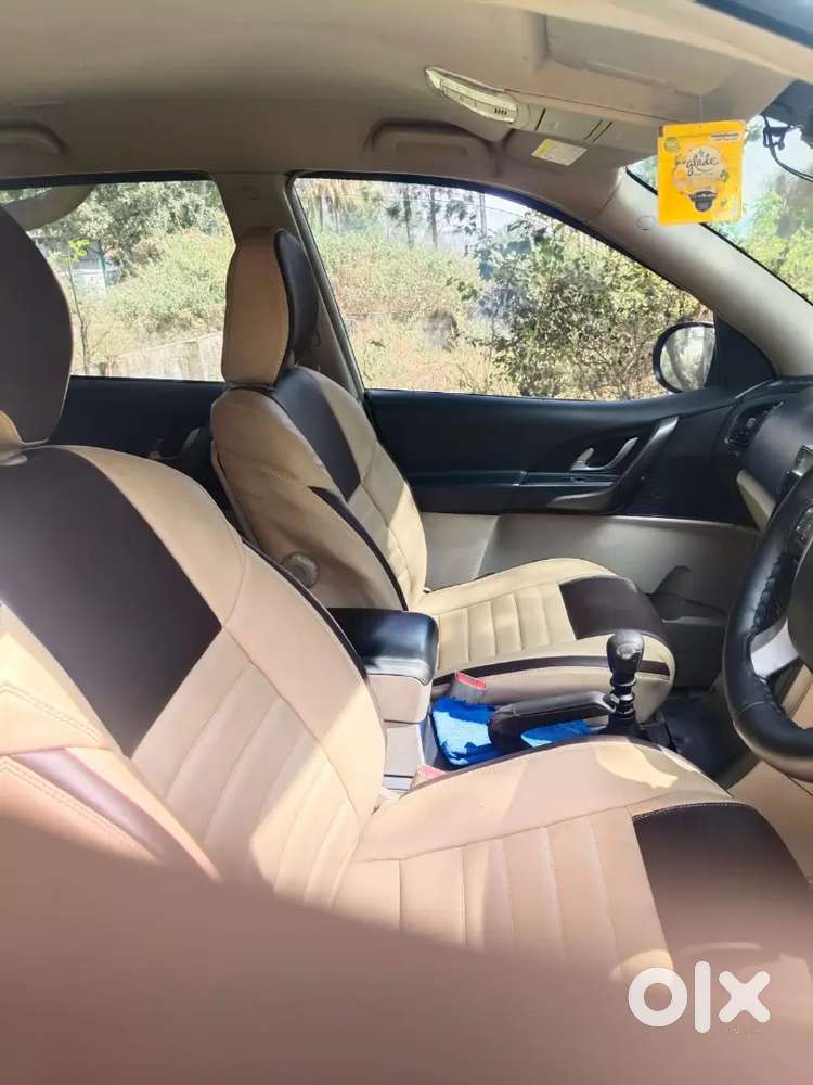 Mahindra Xuv500 W6 2016